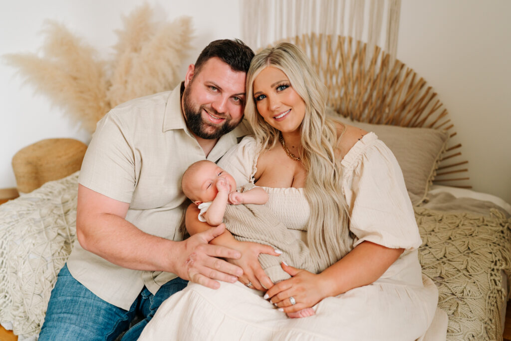 Mother in linen dress for maternity session outfit inspiration